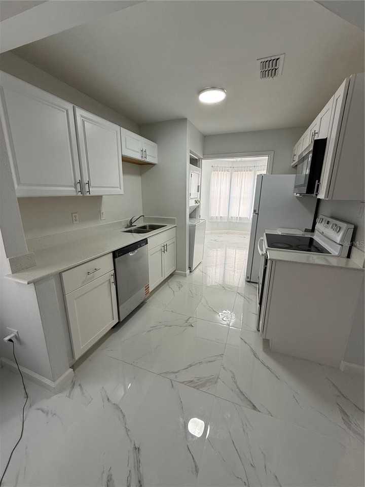 50 Cordona Dr #A - Photo 4 of 14