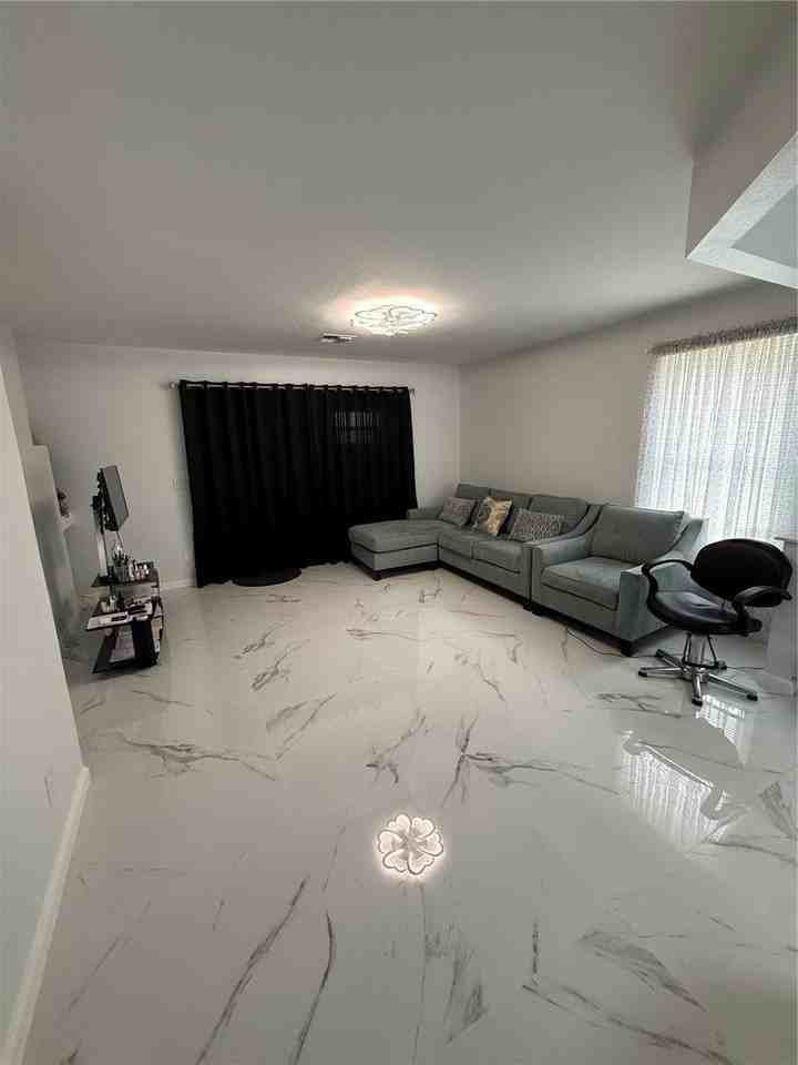 50 Cordona Dr #A - Photo 5 of 14