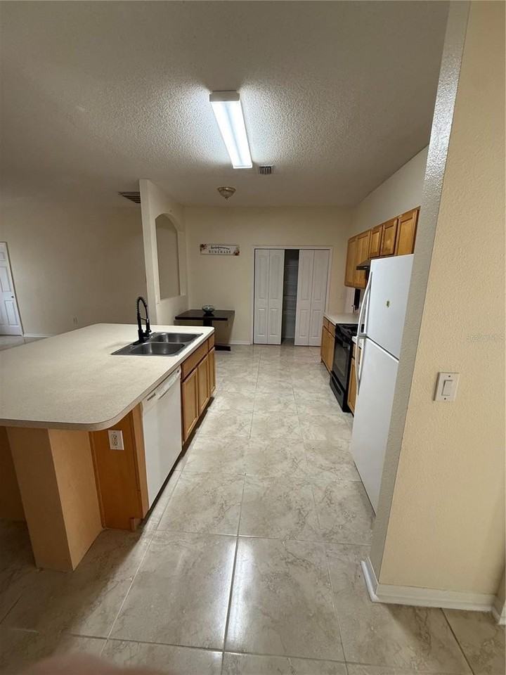 31 Cordona Dr - Photo 4 of 23