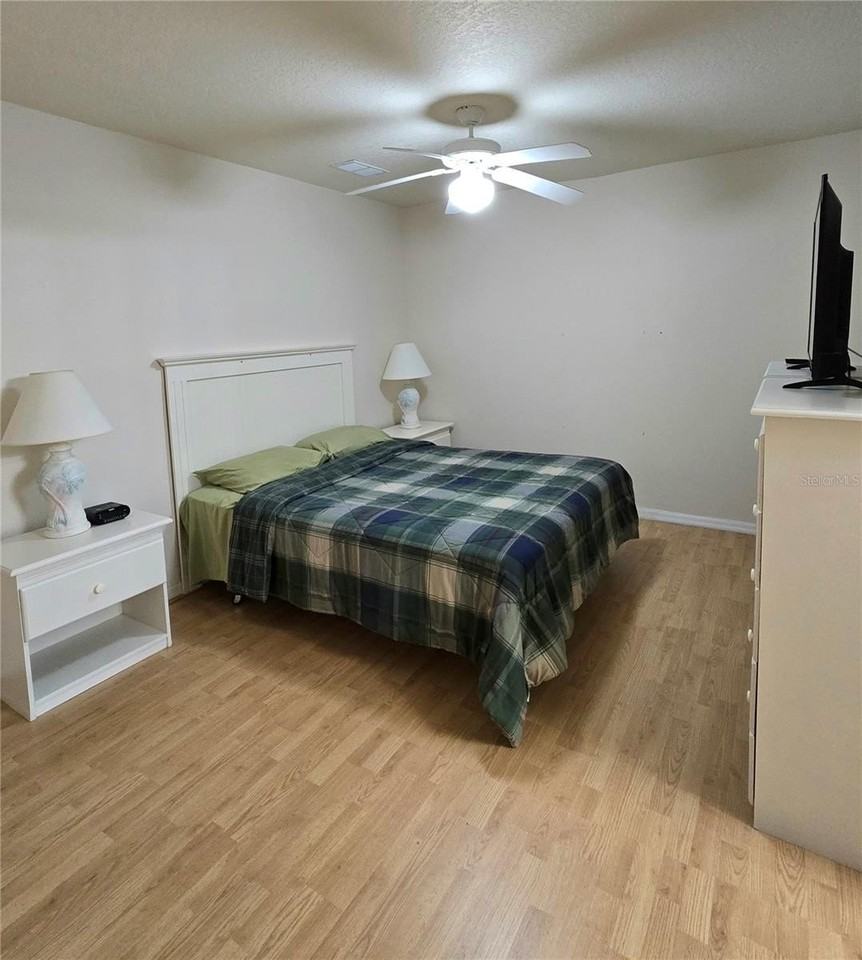 223 Washington Palm Loop #B - Photo 6 of 10