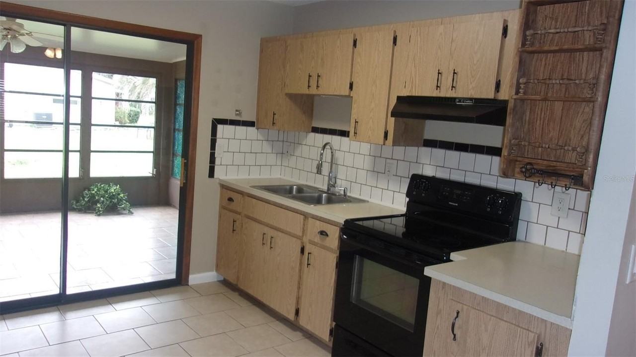 9941 Sw 102nd Ln - Photo 4 of 24