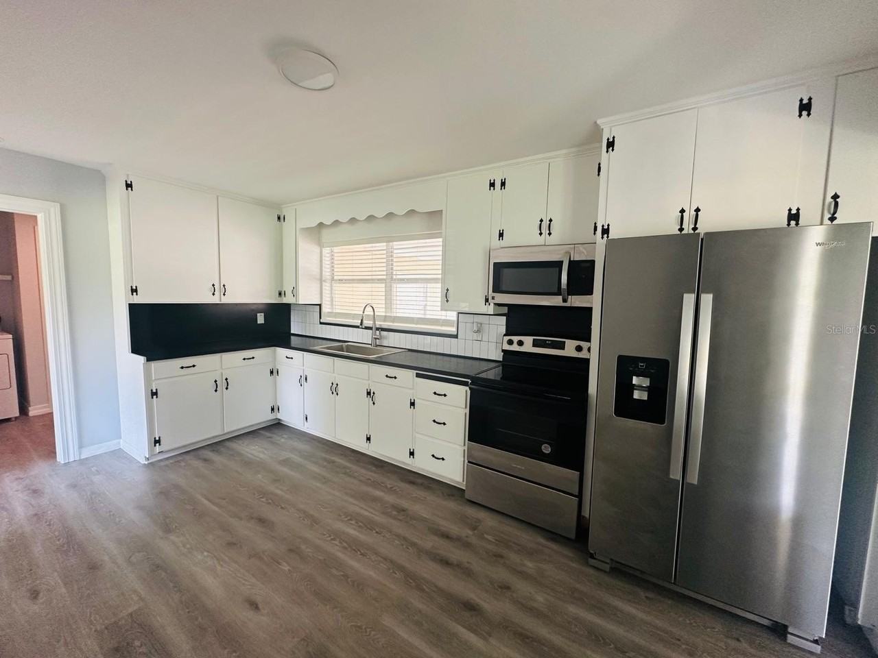 408 Ne 12th Ave - Photo 5 of 16