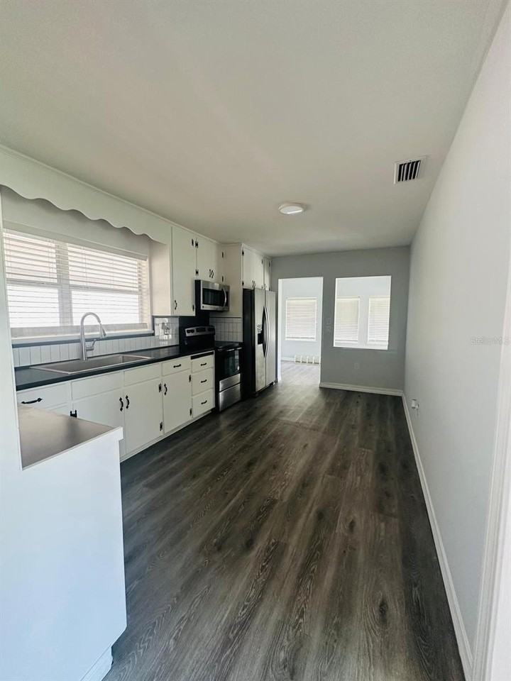 408 Ne 12th Ave - Photo 6 of 16