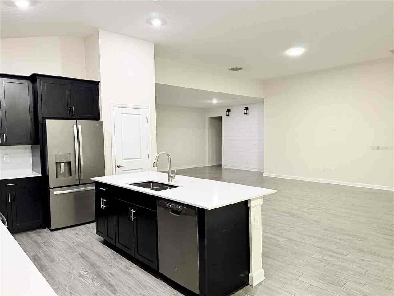 2065 Camden Loop - Photo 7 of 32