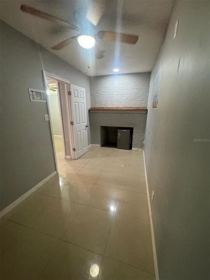 947 Pinedale Ave - Photo 5 of 13