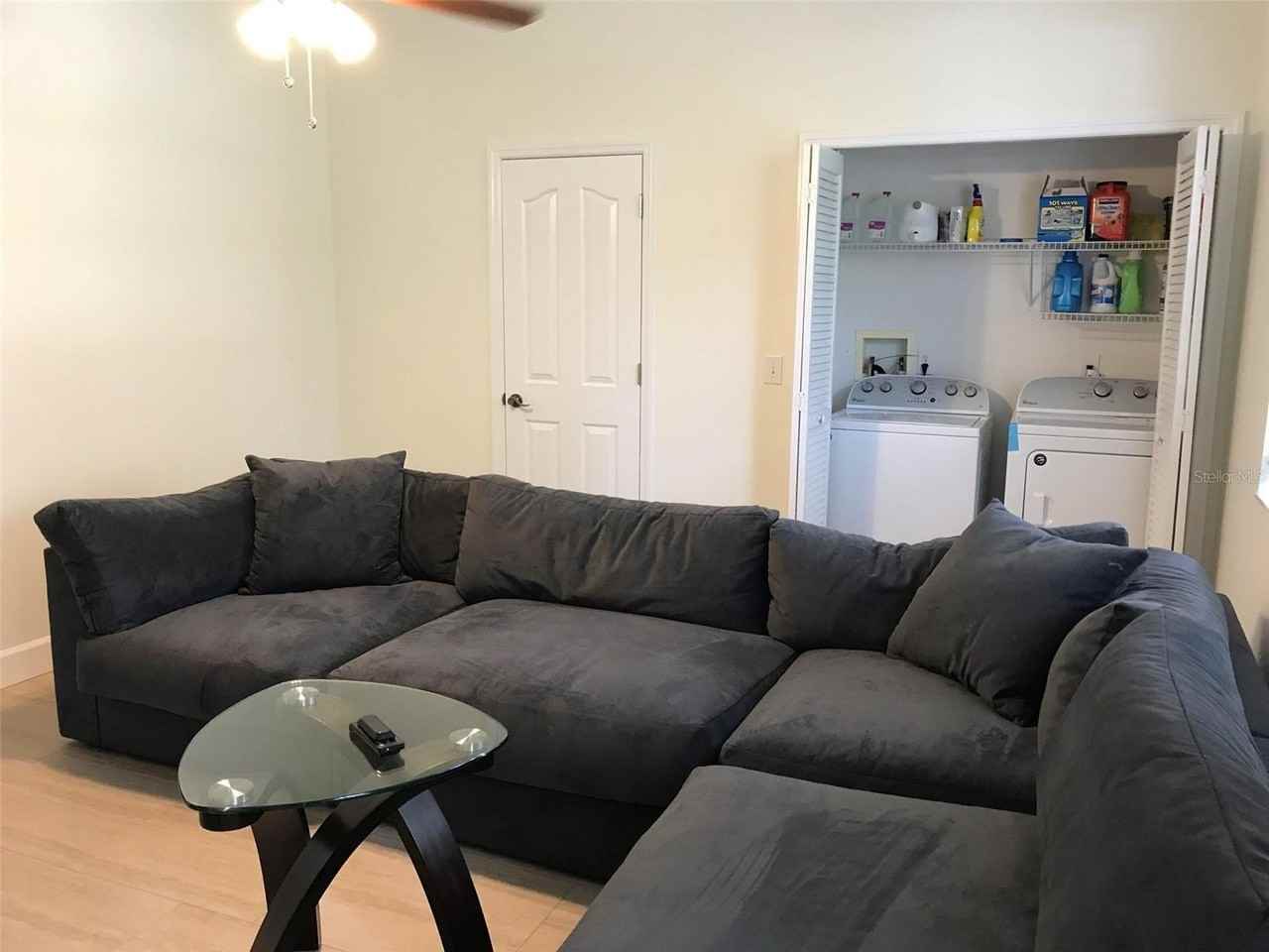 2915 Pointeview Dr - Photo 4 of 30