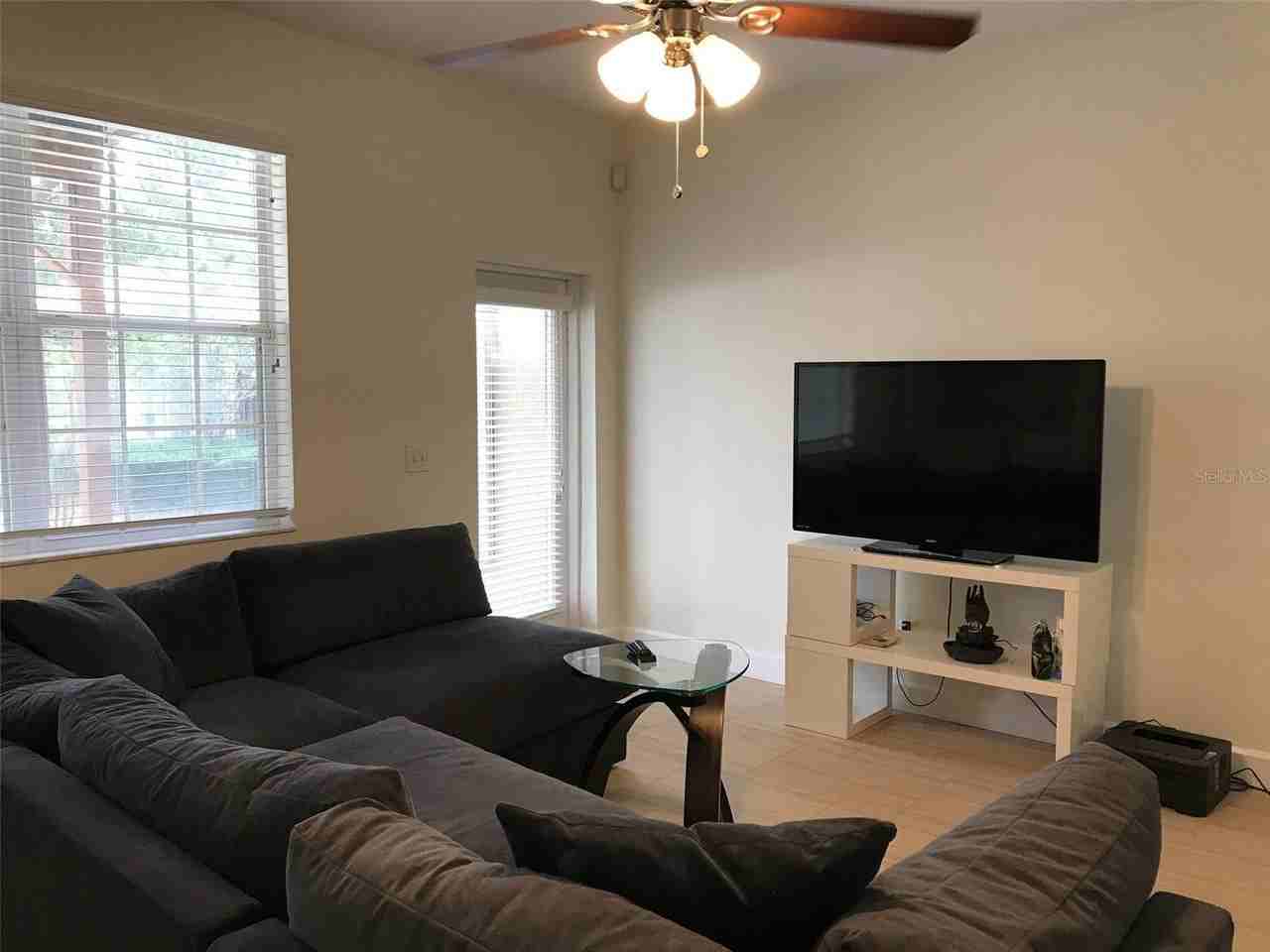 2915 Pointeview Dr - Photo 5 of 30