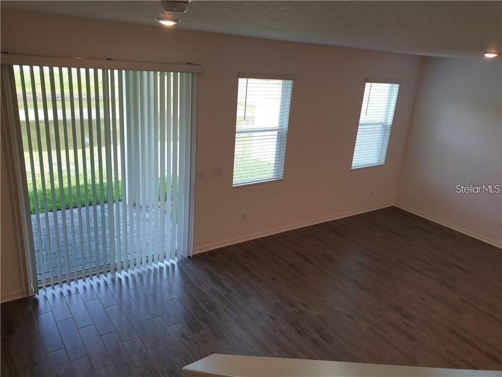 15050 Blue Quaker Pl - Photo 3 of 12