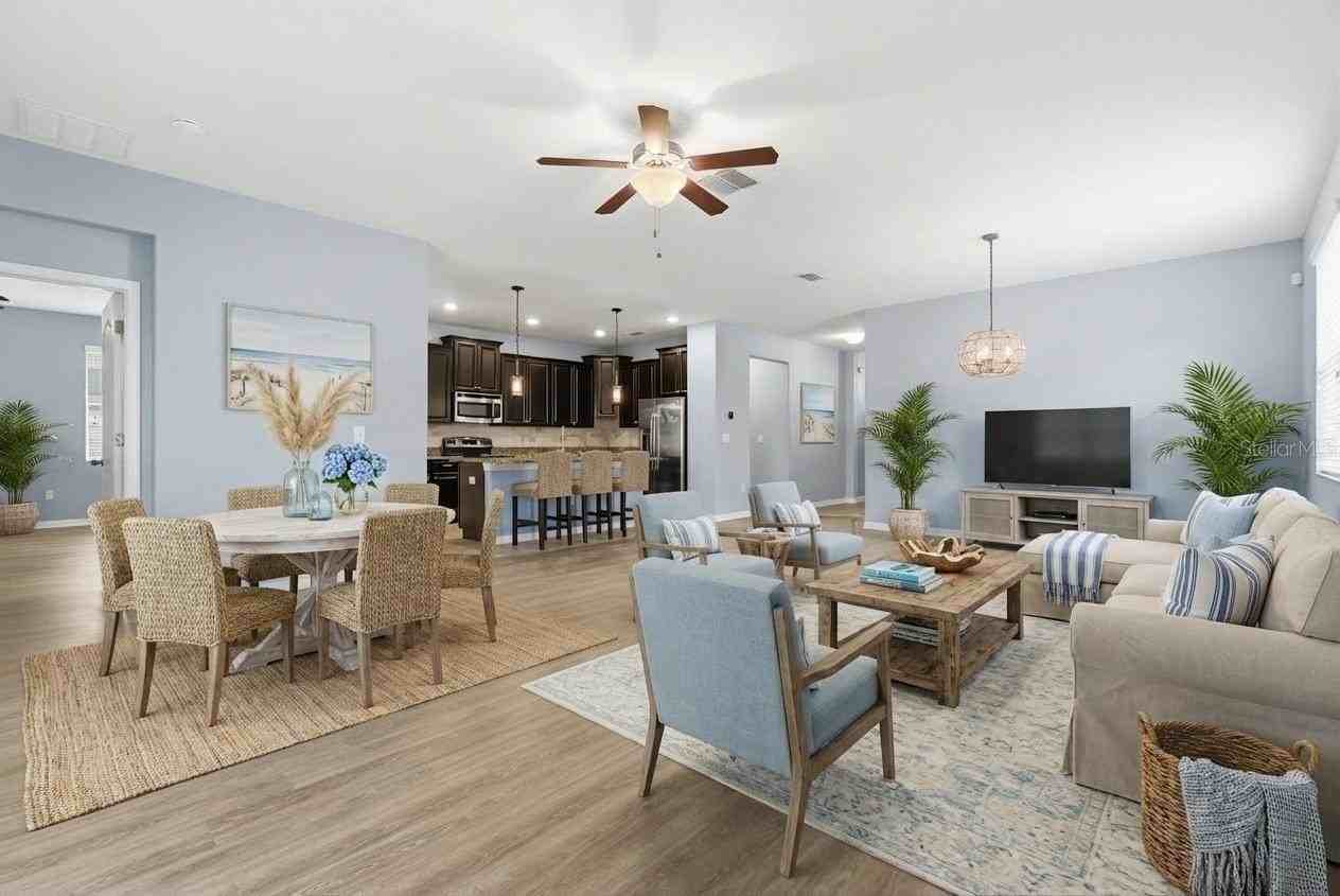 12423 Ballentrae Forest Dr - Photo 7 of 44