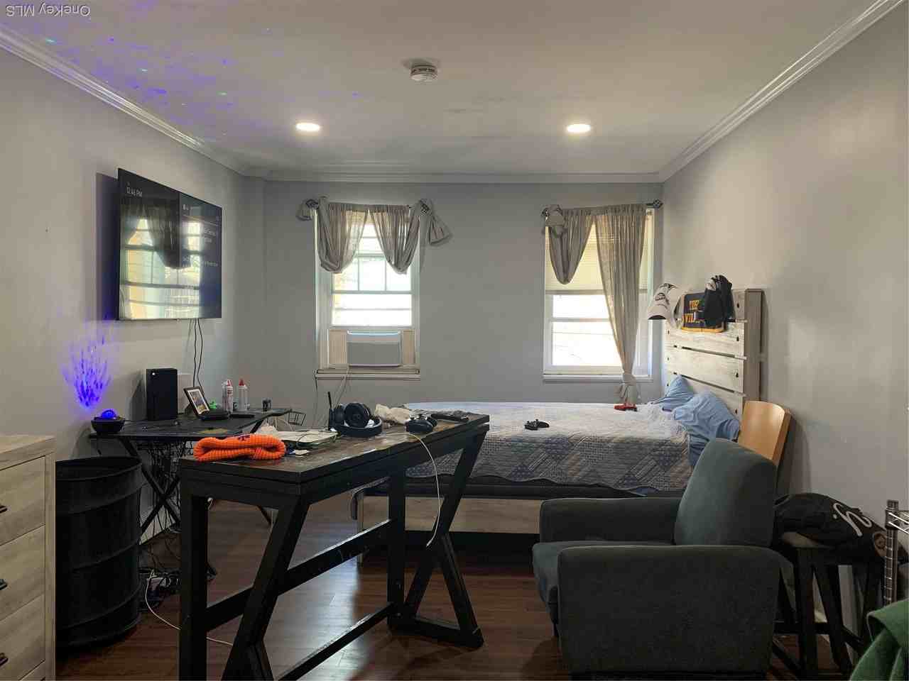 21 Audrey Ave Ste 2-29 - Photo 2 of 6