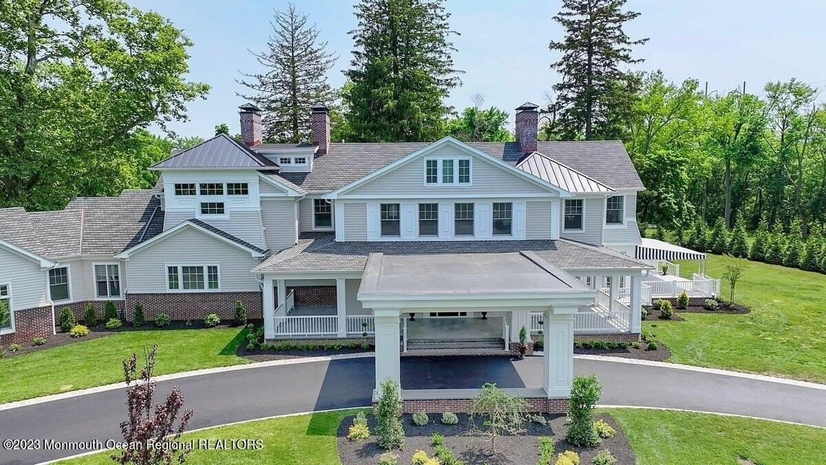 489 Sycamore Ave - Photo 7 of 50