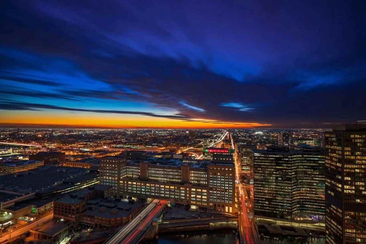 235 W Van Buren St Unit 4214 - Photo 2 of 9