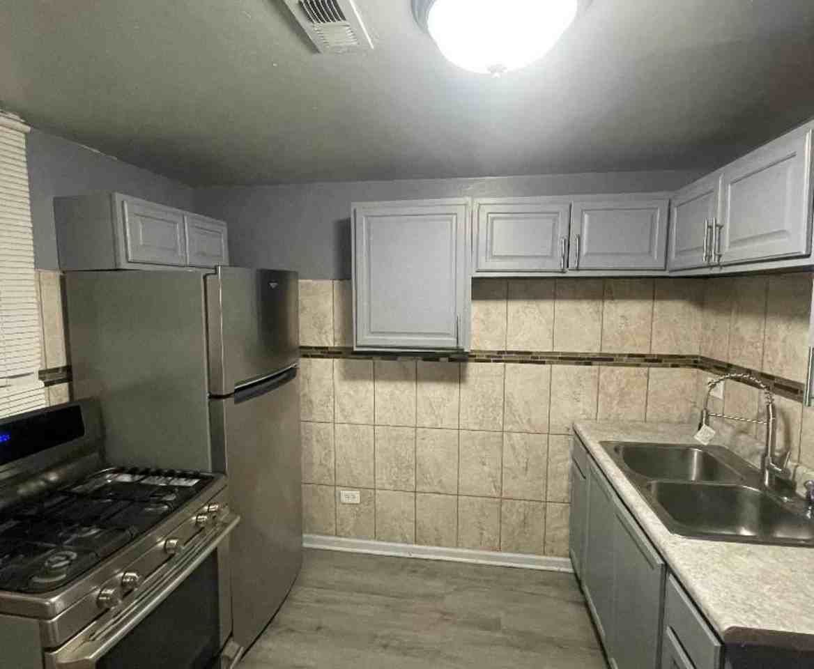 5918 S Calumet Ave Unit G - Photo 5 of 7