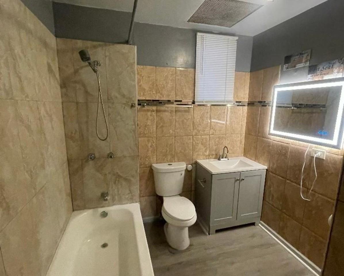 5918 S Calumet Ave Unit G - Photo 6 of 7