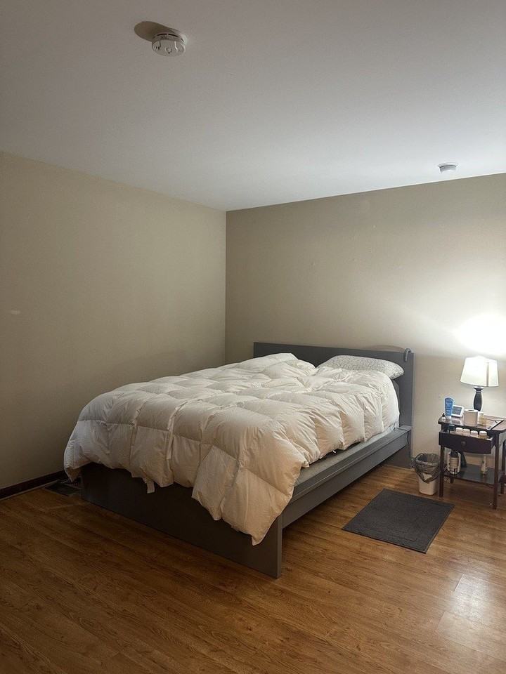 633 W Streamwood Blvd Unit A - Photo 3 of 8