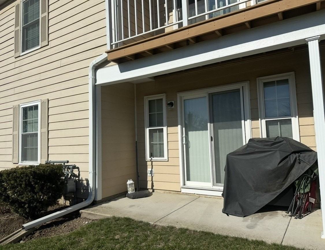 633 W Streamwood Blvd Unit A - Photo 7 of 8