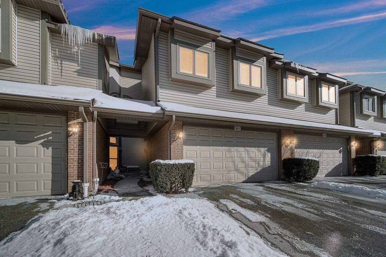 1017 Arbor Ct - Photo 3 of 28