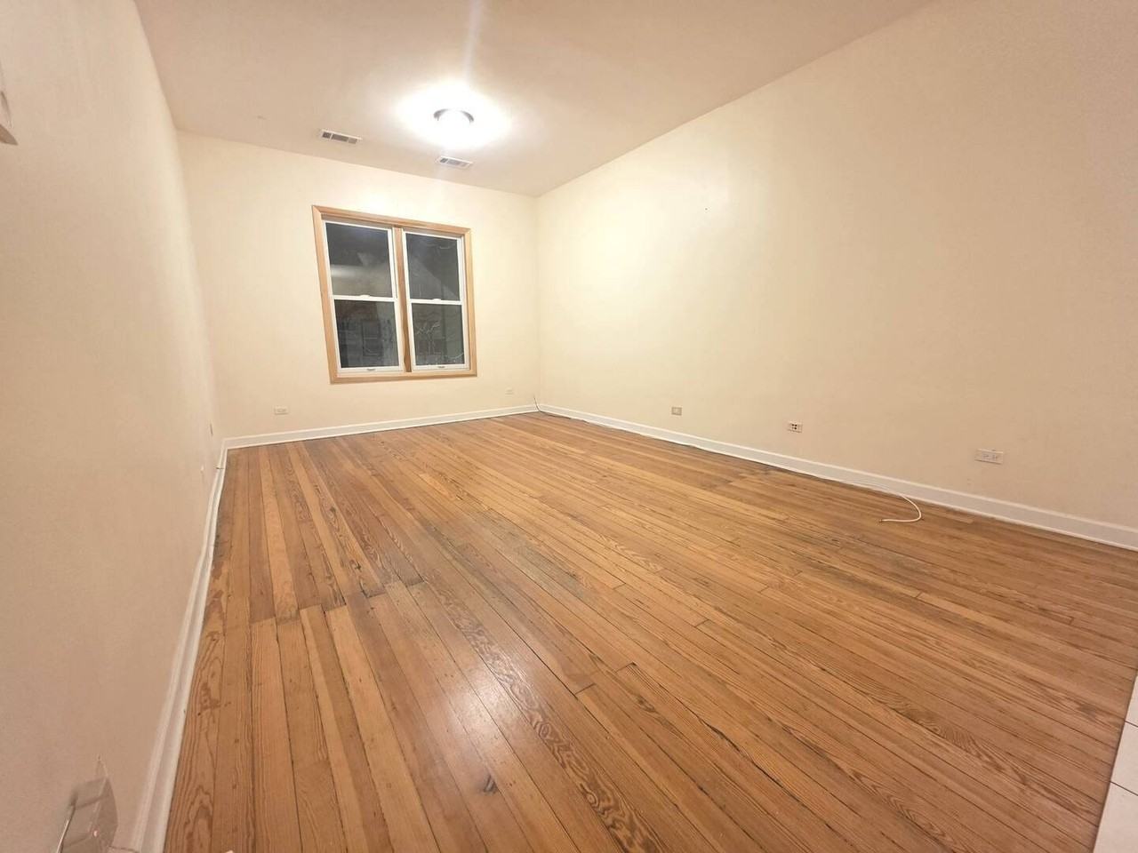 2329 W Belmont Ave Unit 2e - Photo 5 of 18