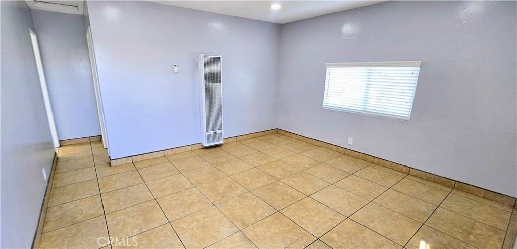 1342 E 77th Pl - Photo 4 of 27