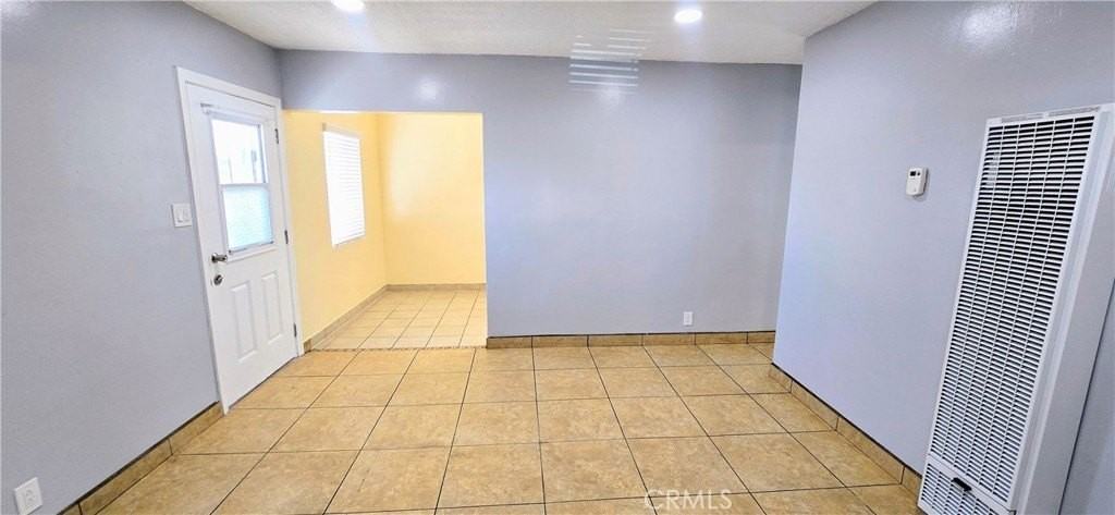 1342 E 77th Pl - Photo 5 of 27