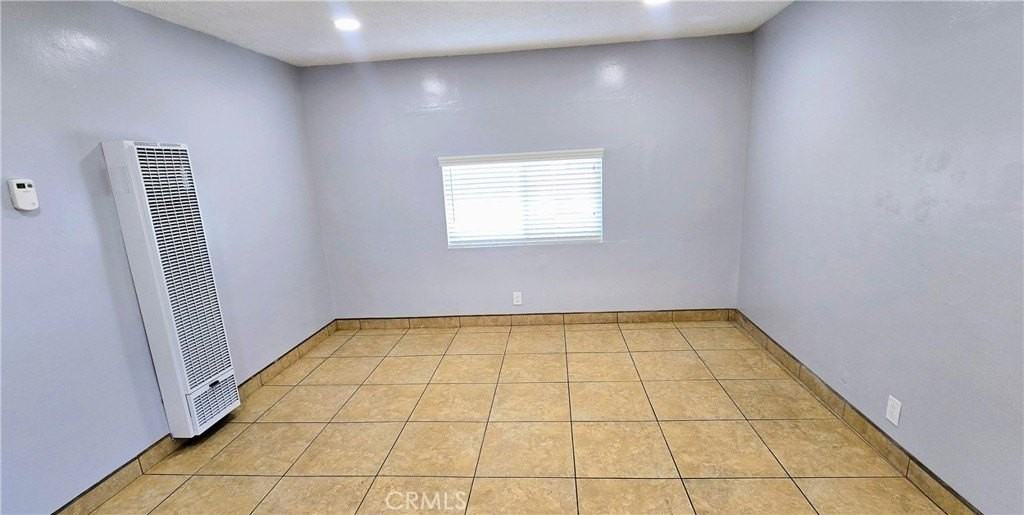 1342 E 77th Pl - Photo 6 of 27