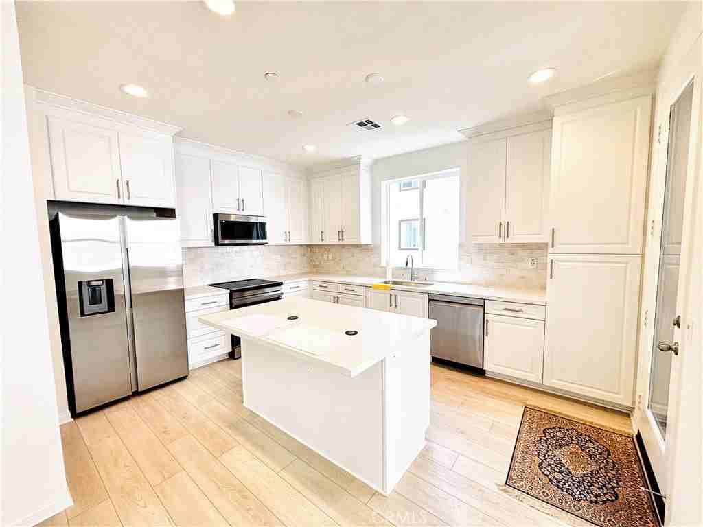 2450 E Agave St #1 - Photo 5 of 20