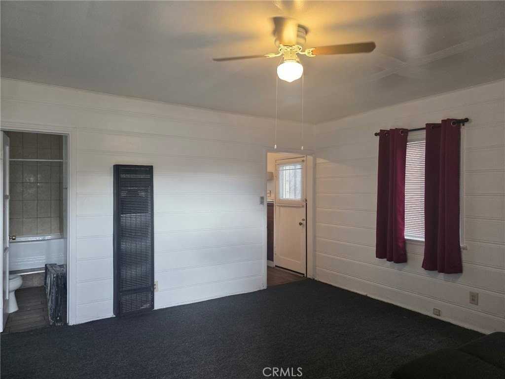 220 S Pannes Ave #3 - Photo 2 of 4