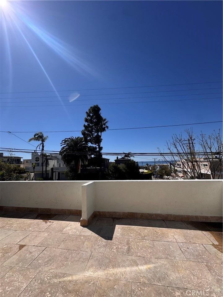 1734 Prospect Ave #B - Photo 3 of 31