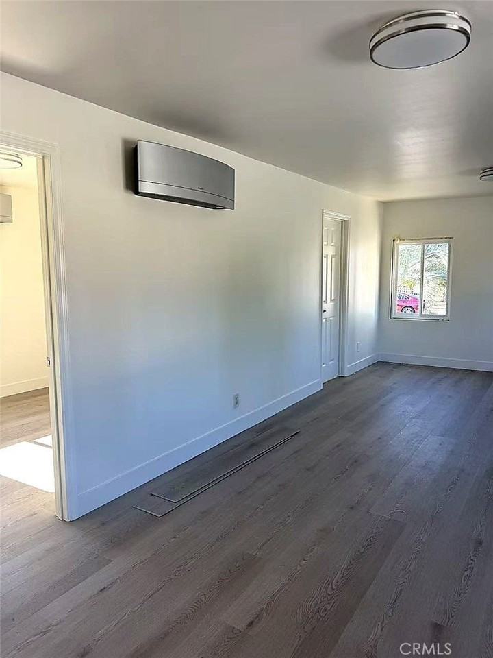 8717 Tilmont Ave - Photo 3 of 12