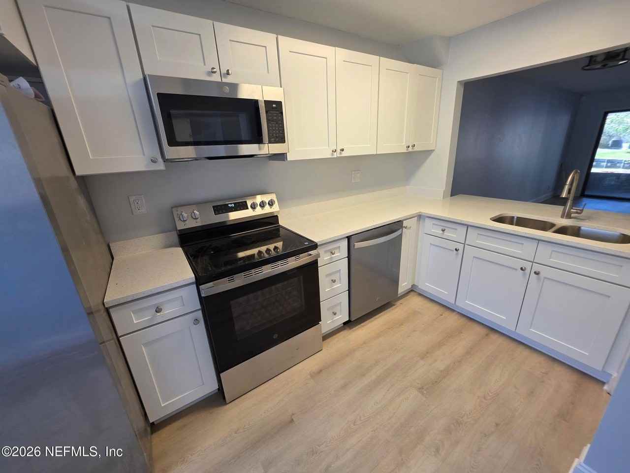 7701 Baymeadows Cir W Apt 1164 - Photo 4 of 13