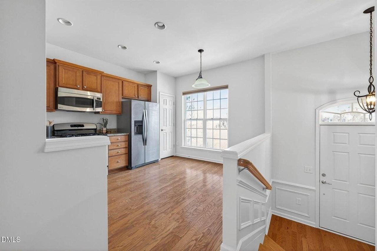 4054 Yellowfield Way - Photo 6 of 31