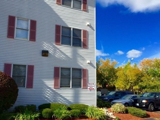 7 Railroad Ave #103 - Photo 4 of 40