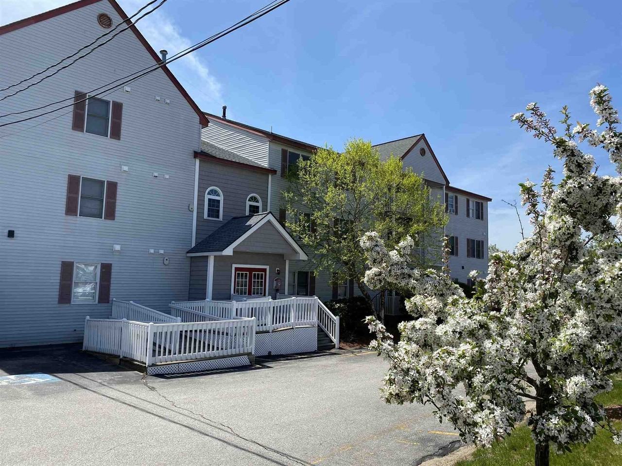 7 Railroad Ave #103 - Photo 6 of 40