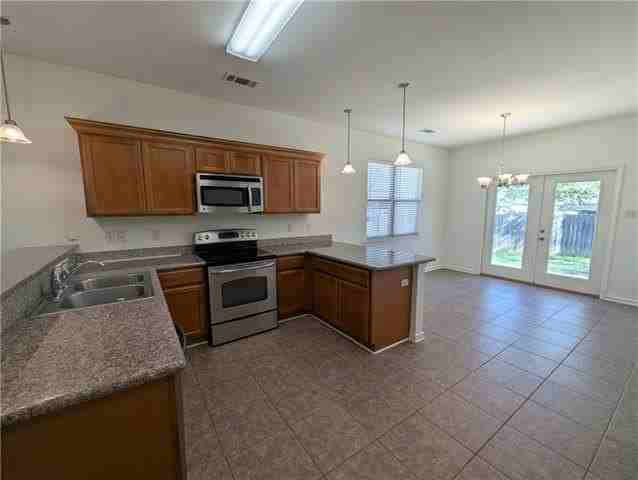 809 Norval St - Photo 3 of 14