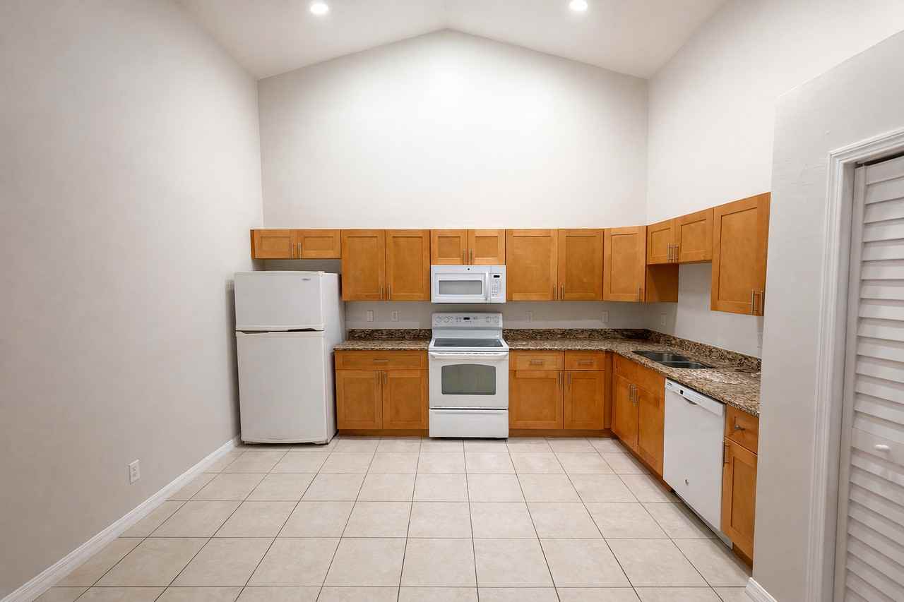 315 Melissa Ave Apt A #A - Photo 4 of 17