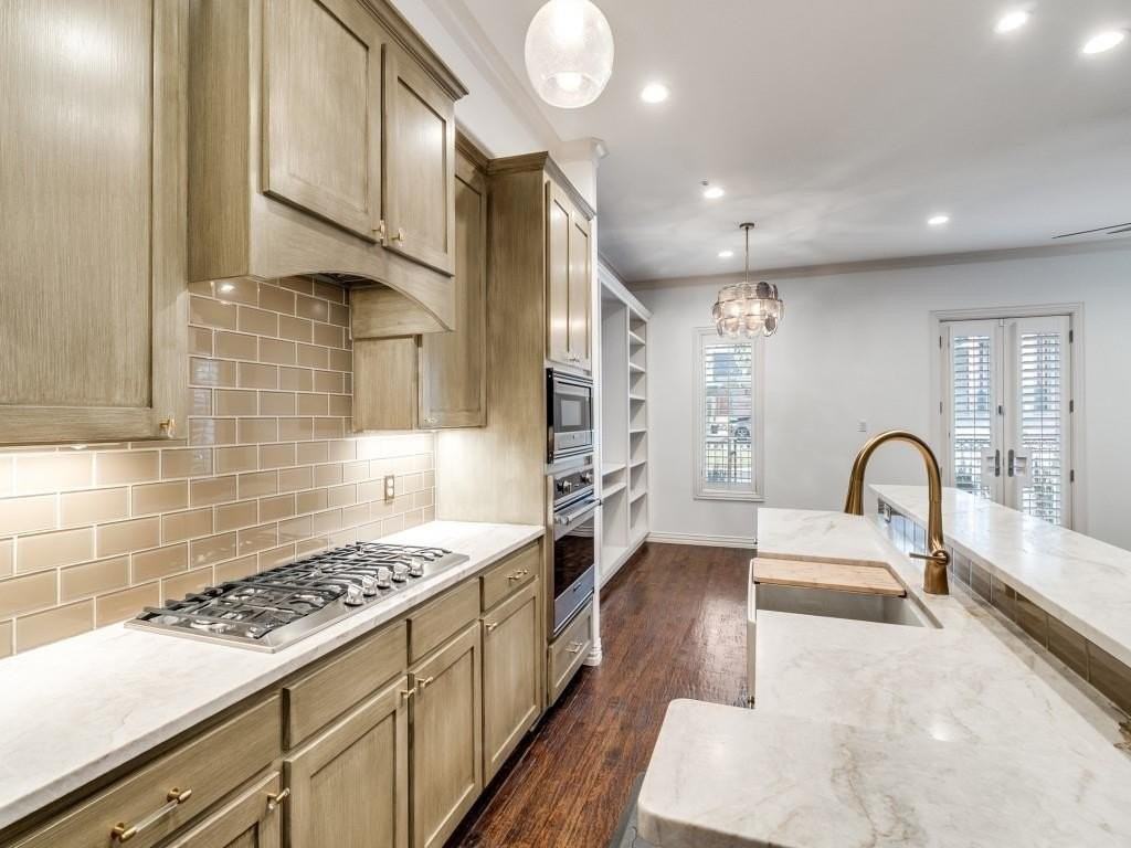 2811 Hood St #B - Photo 6 of 22