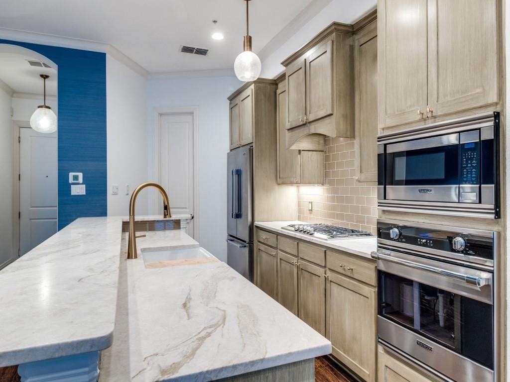 2811 Hood St #B - Photo 7 of 22