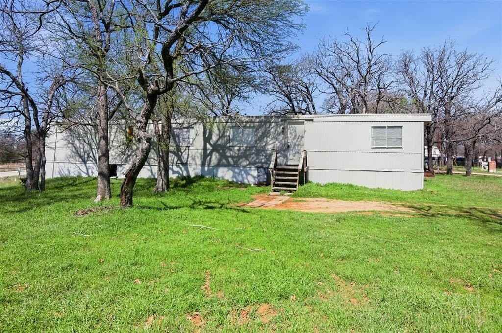 1329 Fox Hollow Ct - Photo 5 of 23