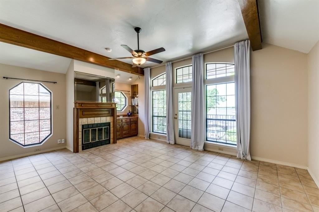 5915 Volunteer Pl - Photo 4 of 15