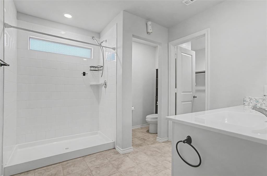 724 Basteen Ln - Photo 6 of 37