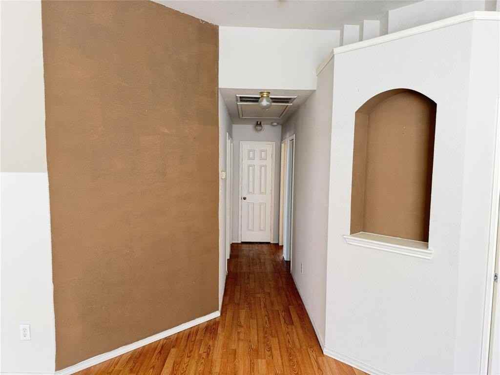 5829 White Pine Dr - Photo 4 of 15