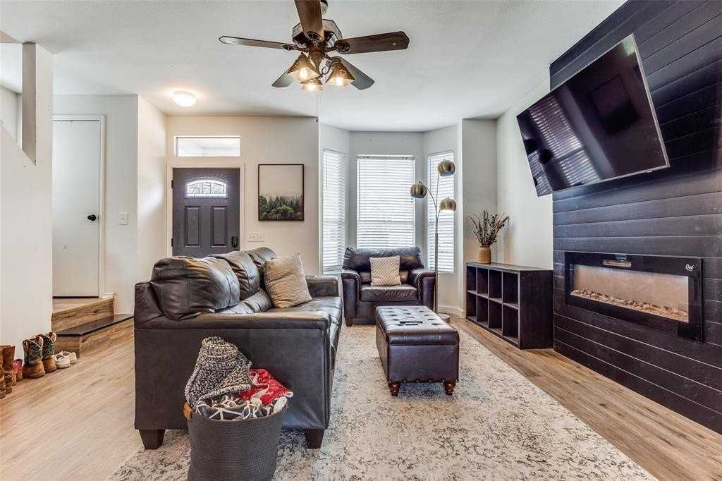 803 Greene Way - Photo 3 of 24