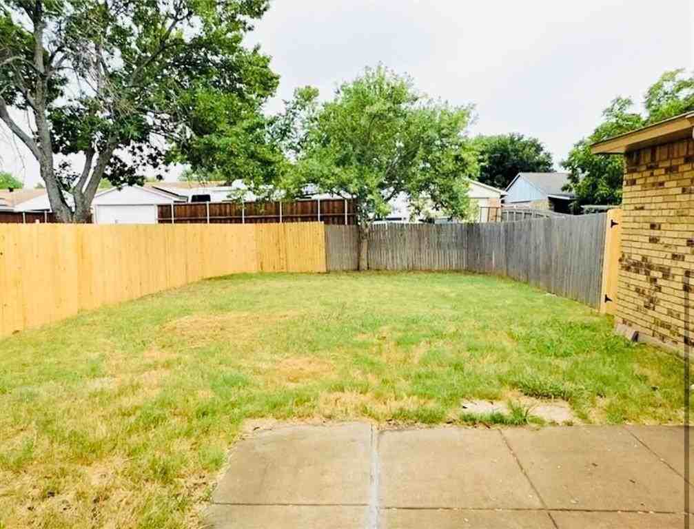 5625 Squires Dr - Photo 7 of 7