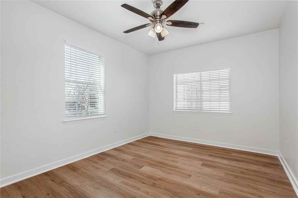 4713 Virginia Ave #E - Photo 6 of 32