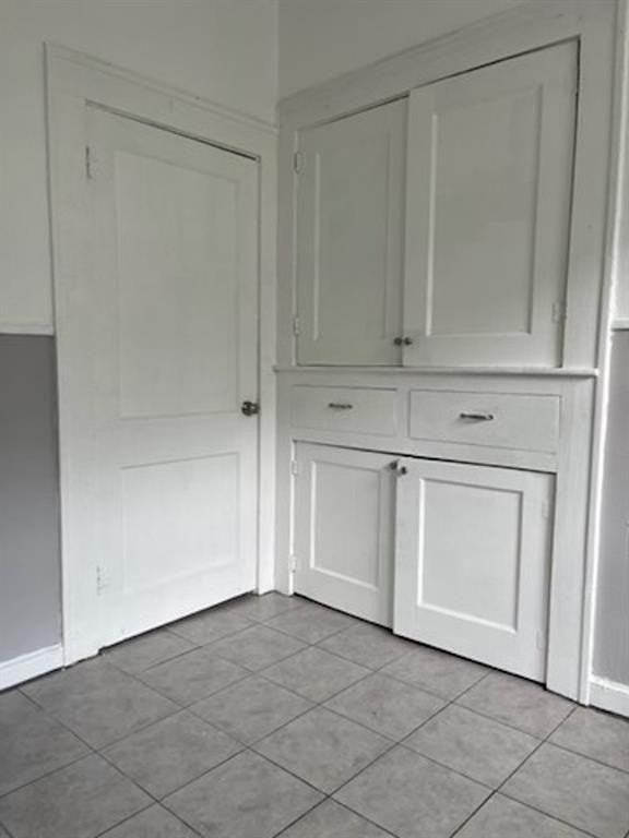 5721 Victor St - Photo 3 of 26