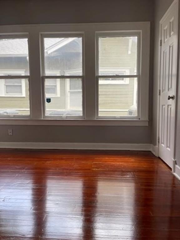 5721 Victor St - Photo 4 of 26