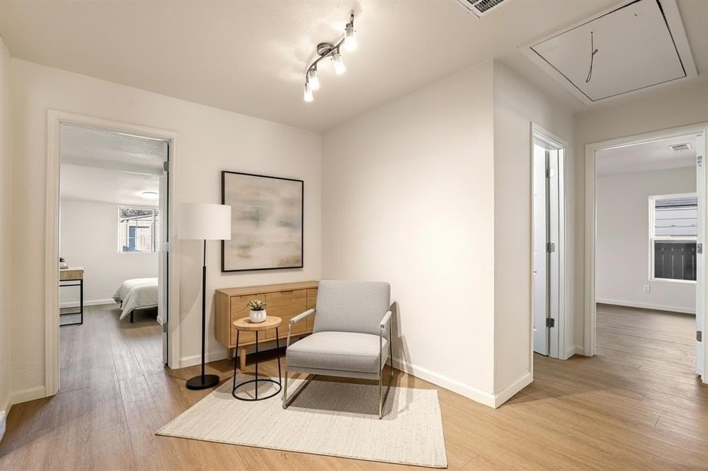 7115 Parkdale Dr - Photo 5 of 8