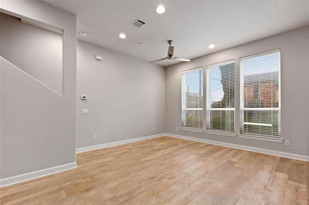 4311 Hartford St - Photo 4 of 8