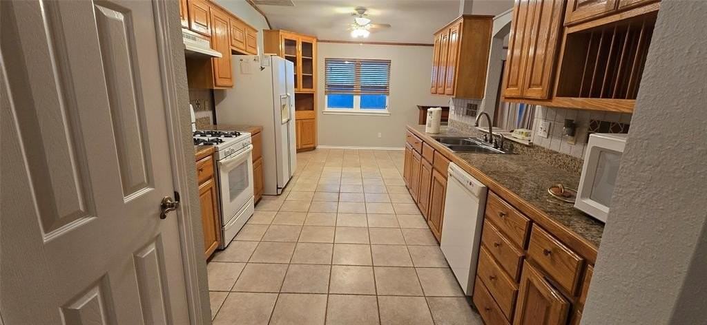 2267 County Road 3025 - Photo 6 of 23