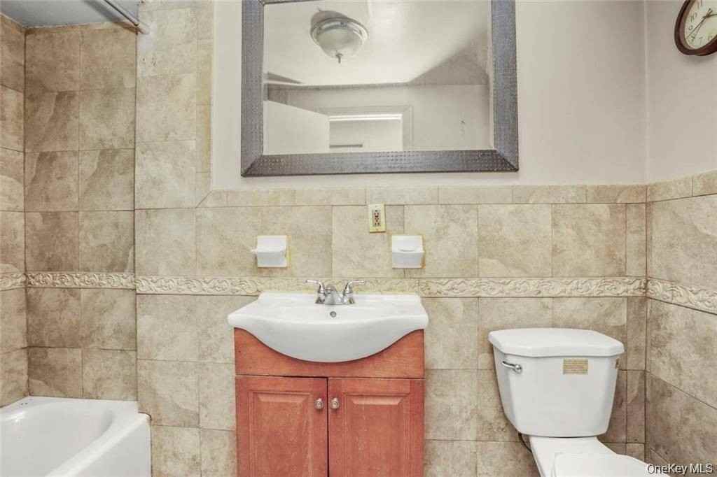 80 Elliott Ave #2ndFL - Photo 3 of 7